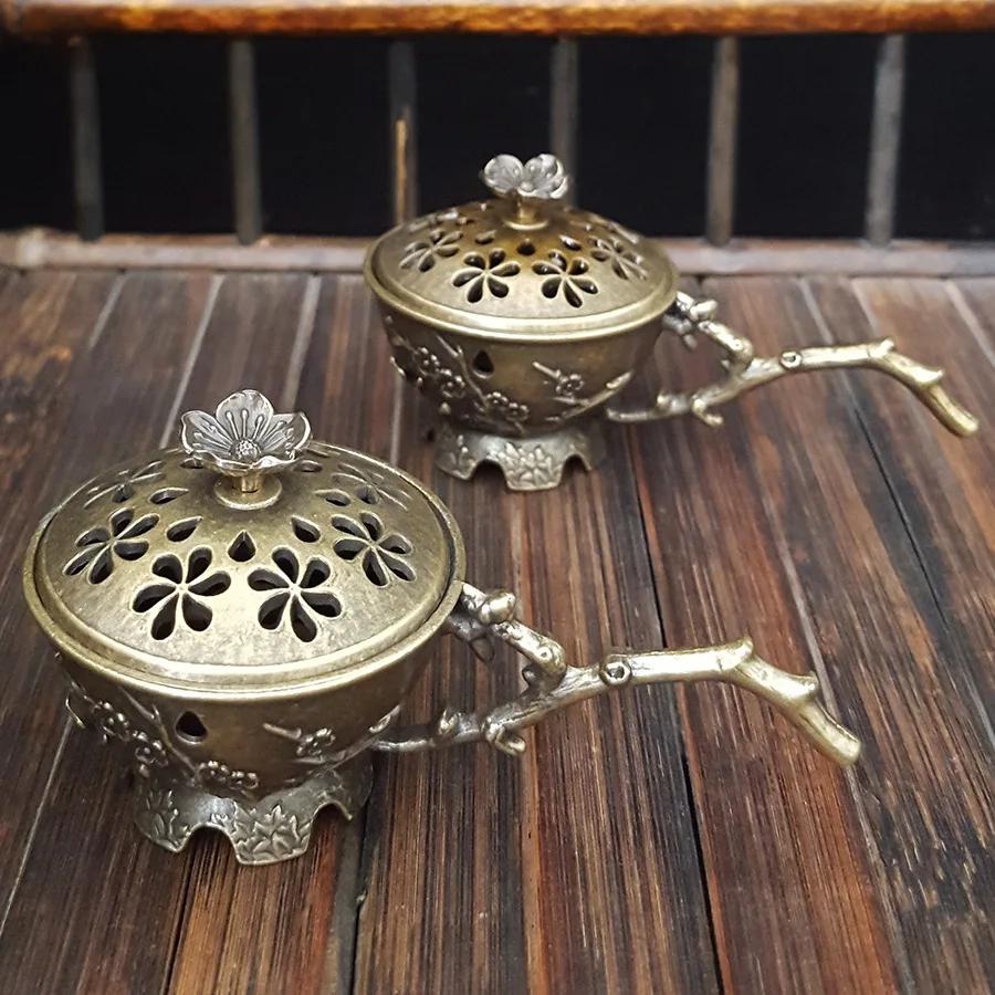 1 Stück Tragbarer Handlicher Legierungs-Pflaumenblüten- & Lotus-Räuchergefäß, Glückverheißende Wolke Duftchip-Brenner (Ohne Weihrauch)