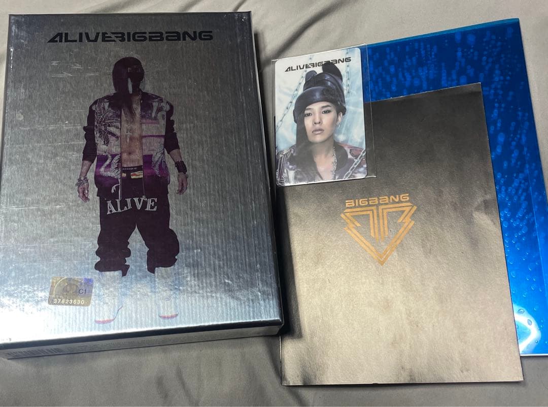 

[Б/В] bigbang g-dragon alive