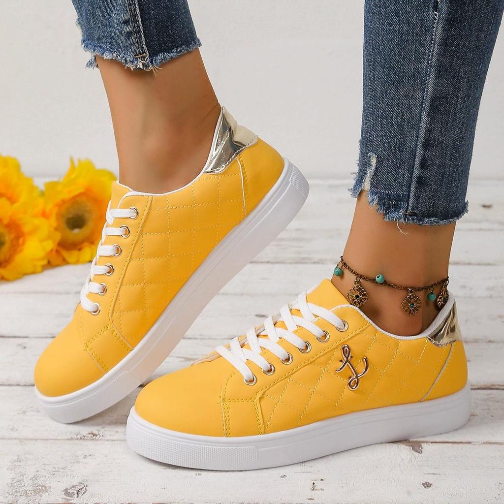 Large Size White Flat Shoes Women's Non-slip Round Head Lace-up Casual Sports Shoes