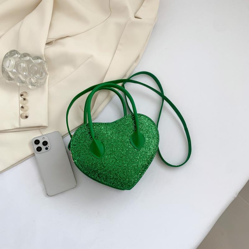 

Новая сумка love модная и простая на плечо универсальная сумка-мессенджер для поездок на работу 2025 весна и лето нишевая сумочка сумка женская зелёный