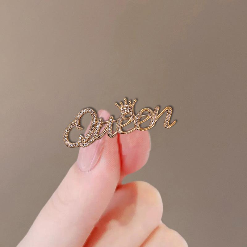Elegante Schmetterlingsbrosche mit Perle – Damen-Modeschmuck-Anstecknadel von hoher Qualität