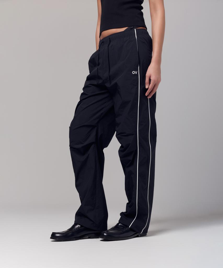 Ausdoeoboiseu Ov Logo Nylon Track Pants (Black)