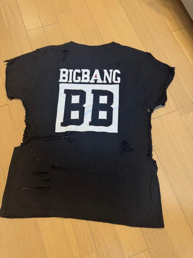 [GEBRAUCHT] G-DRAGON Custom Beschädigtes T-Shirt