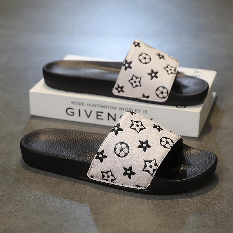 Men's Plus Size Summer Flip-Flop Sandals for Outdoor & Beach In Southeast Asia