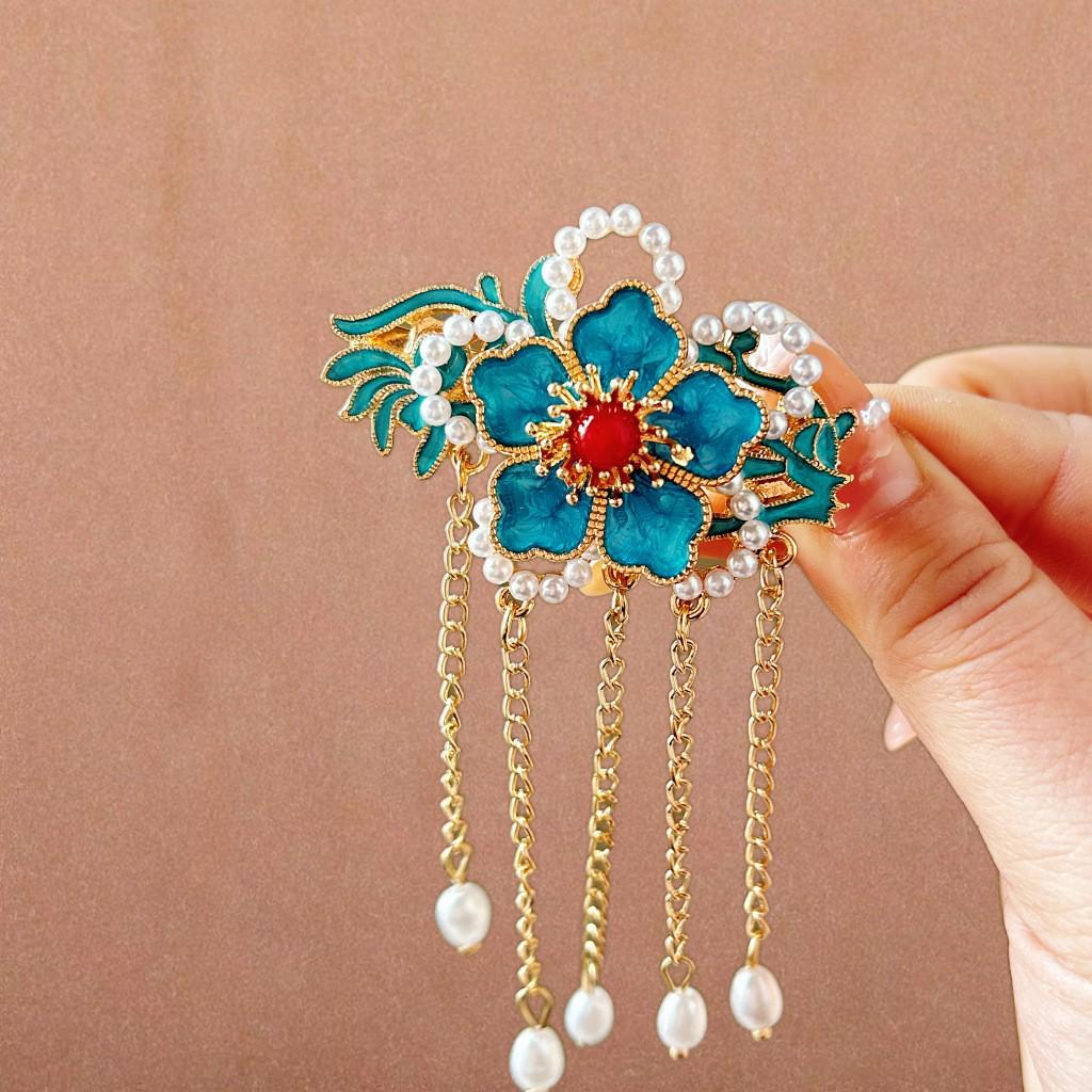 Elegant Blue Cloud Pearl Hairpin with Tassel