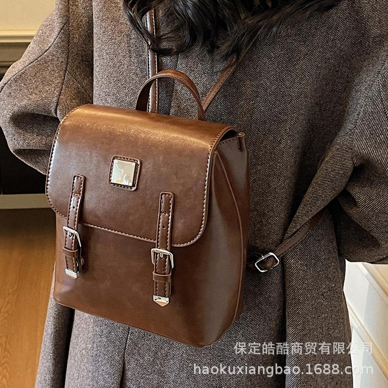 Premium sense travel backpack women 2025 new light luxury niche schoolbag college students commuting backpack