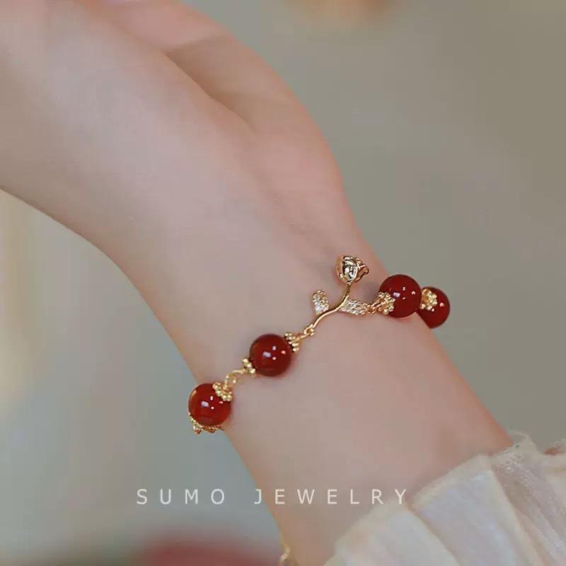 9 sweet imitation pearl bracelets Hepburn style female ins niche design temperament high sense girlfriend birthday