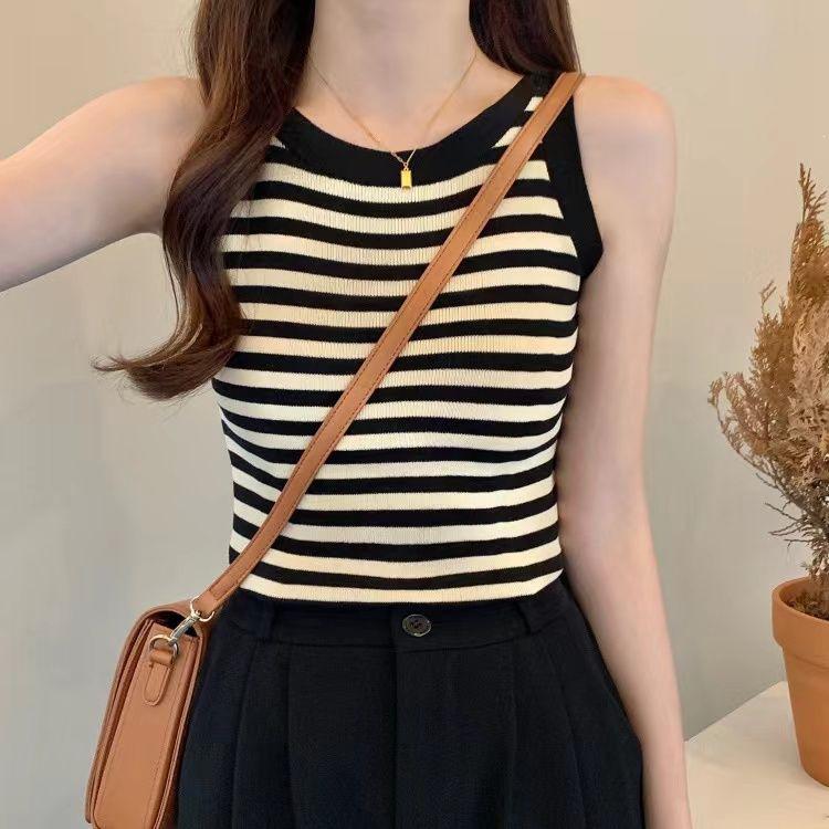 

Striped Plus Size Sleeveless Spaghetti Strap Tank Top for Women - Versatile Slimming Base Layer for Spring/Summer M (80-100 jin)