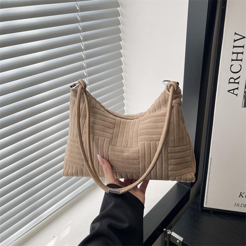 

inter new commuter large capacity fashion simple personality casual armpit bag