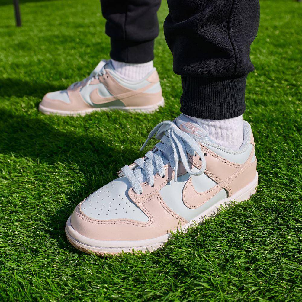 Nike Dunk Low top Kids Skateboarding Shoes Light Blue Pink Kids 35.5