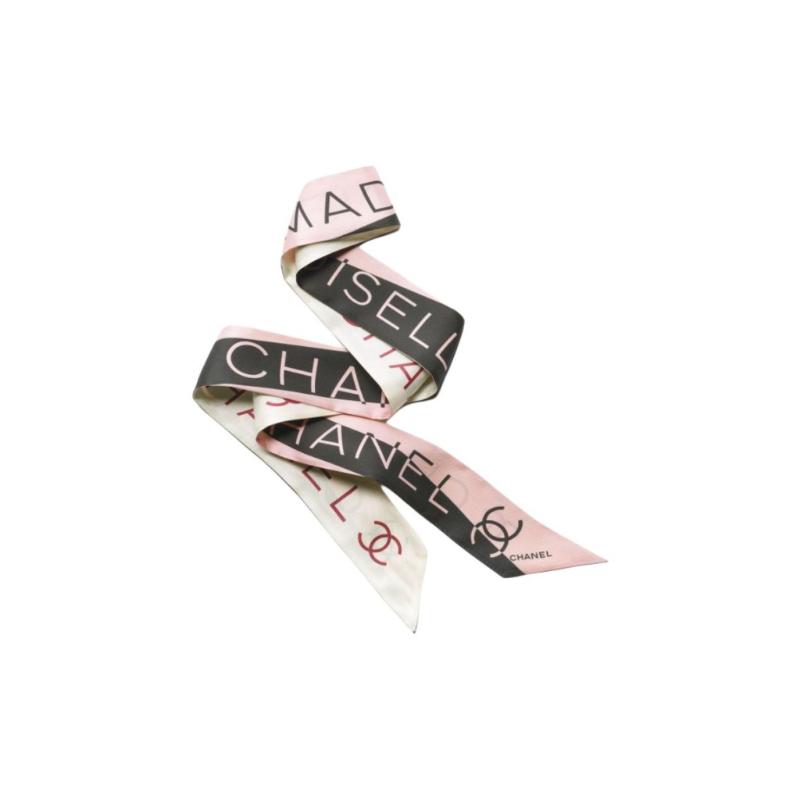 

CHANEL [24K new products] fully printed letters silk scarf same style for men and women, multi-color чорний