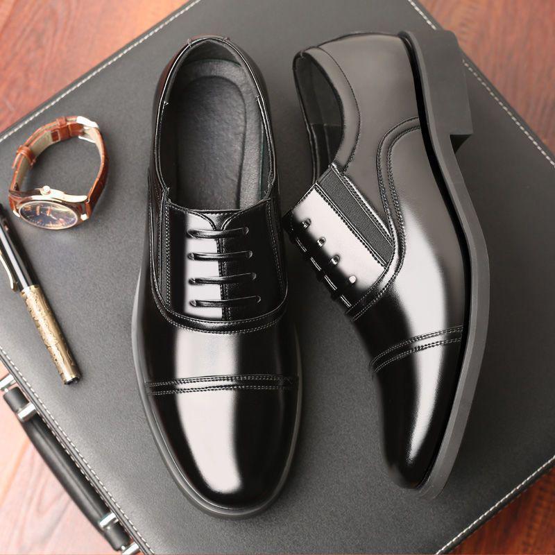 Men's British Style Three-joint Leather Shoes for Work and Casual Wear.