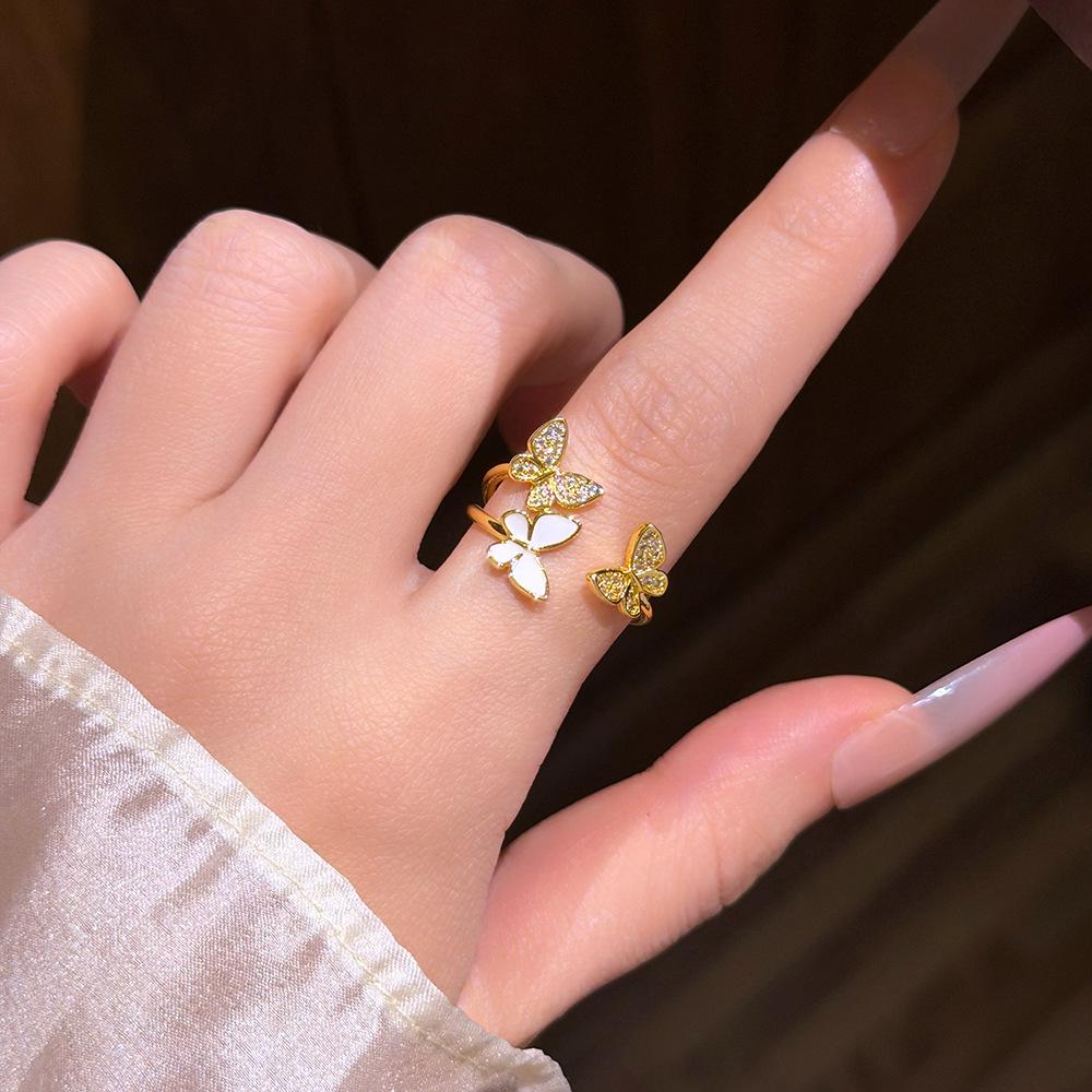 Elegant Japanese-Korean Rhinestone Three-Butterfly Adjustable Ring: Women’s New Chinese Style Fashion Accessory