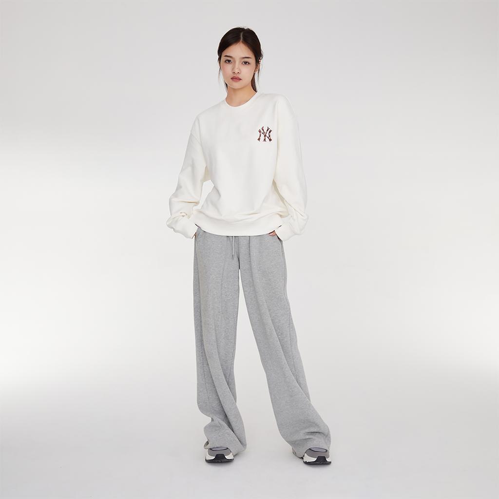 New MLB New York Yankees Sweatshirt Unisex White 3AMTM1234-50CRS