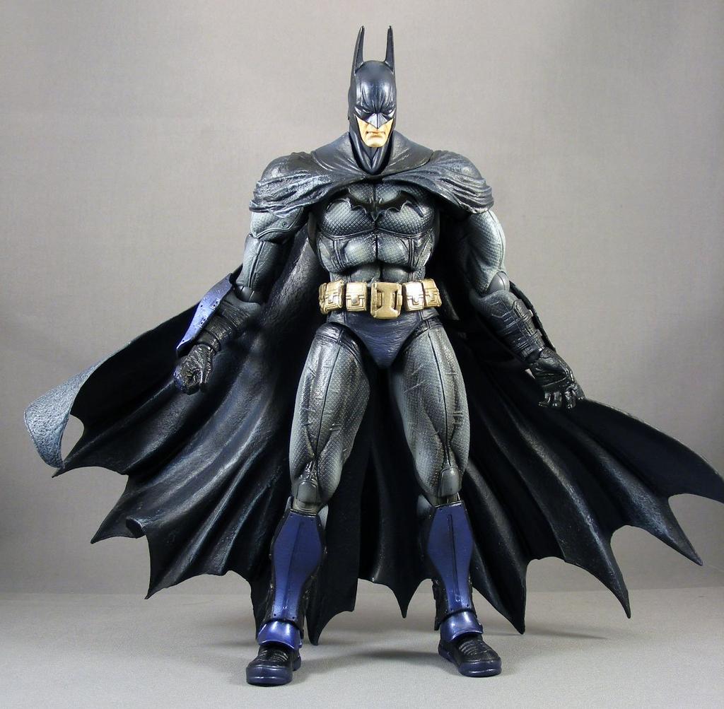 Batman Arkham Asylum Play Arts Kai Armored Batman Action Figure