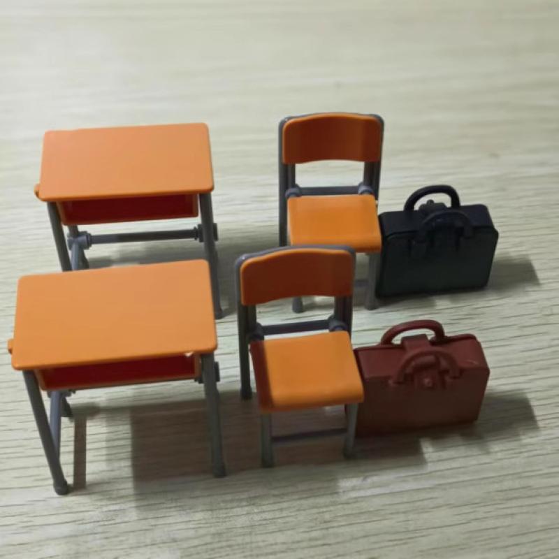 3/6 Stück 1/12 Puppenhaus Miniatur Klassenzimmer Rucksack Ornamente Freizeit Vintage Mini Schreibtisch Simulation Schultaschen Möbelmodell