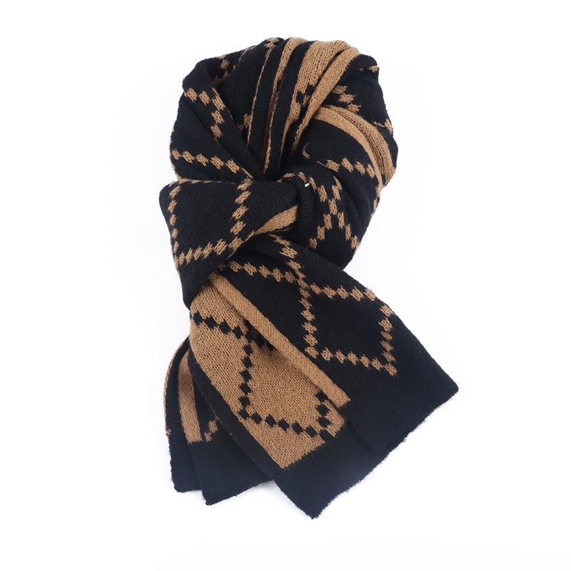 Écharpe à carreaux rouge vin: Châle chaud et polyvalent pour l'automne/hiver, style coréen imitation cachemire.