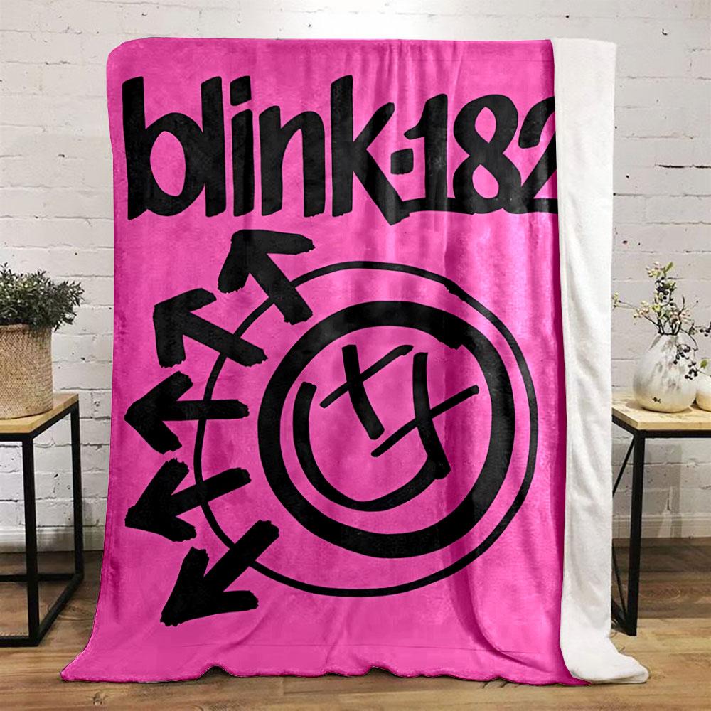 Blink-182 Logo Pink Blanket for All Seasons Blanket Lunch Break Throw Gift