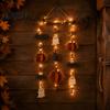 Decorazione Spettrale per Camera da Letto di Halloween Scopa di Strega in Legno da Appendere alla Parete con Luci LED, Zucca Fantasma Decorazione Rustica per la Casa Pipistrello, Ornamento per Porta Autunnale