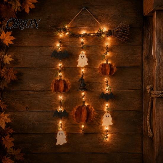 Decorazione Spettrale per Camera da Letto di Halloween Scopa di Strega in Legno da Appendere alla Parete con Luci LED, Zucca Fantasma Decorazione Rustica per la Casa Pipistrello, Ornamento per Porta Autunnale