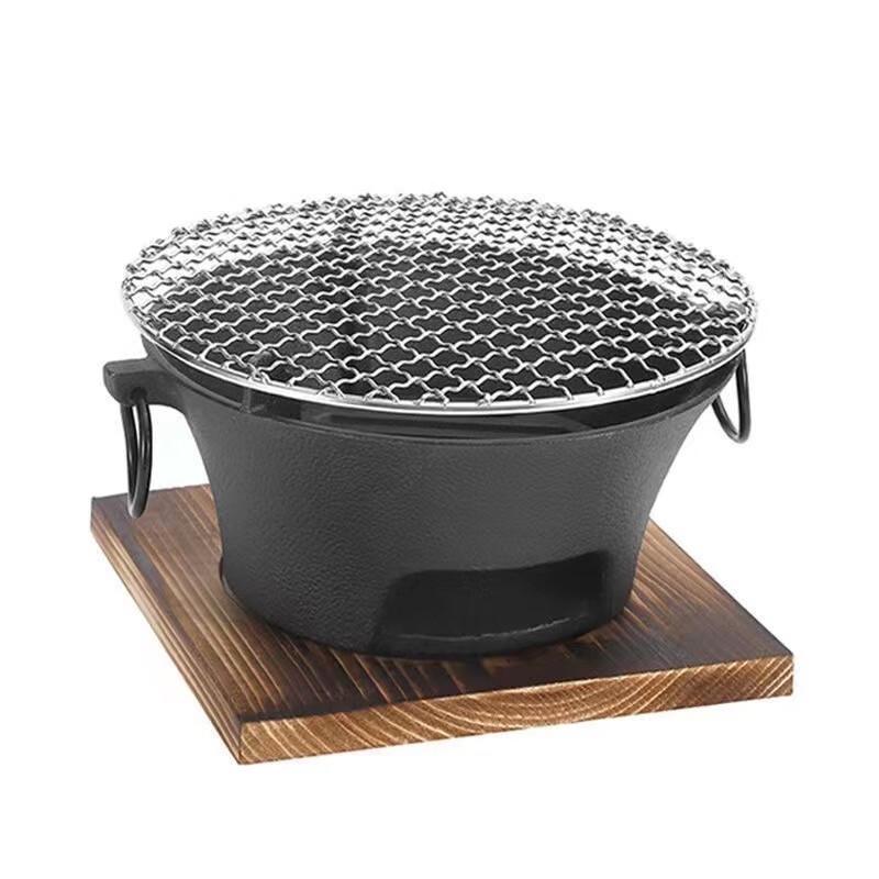 Litinový uhlíkový gril a ohniště