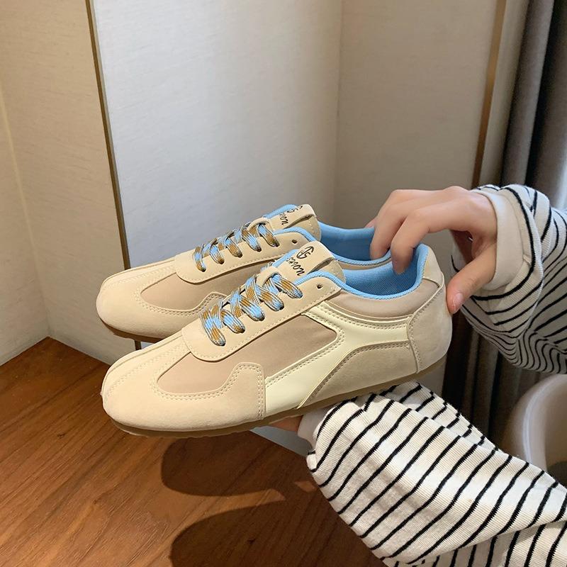 Fashionable contrasting shoelaces round square head casual style women's college style sports board shoes