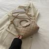 Filo per ricamo a rombi borsa a mano con chiusura alla moda borsa a spalla messenger versatile nuova per la primavera borsa da donna