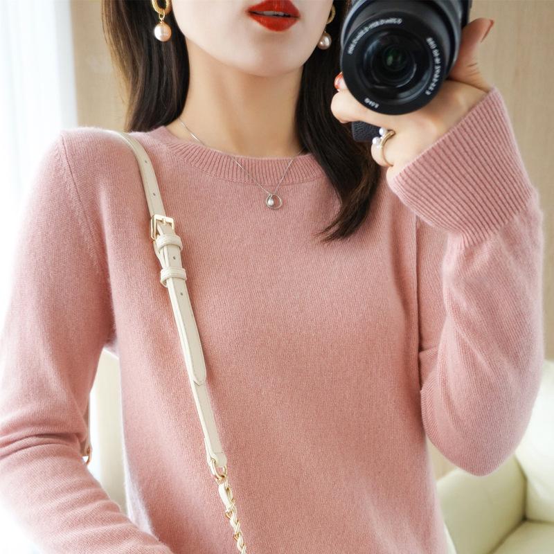 Women's Long Sleeve Round Neck Pullover: Stylish, Versatile, Light Knitwear for Autumn and Winter