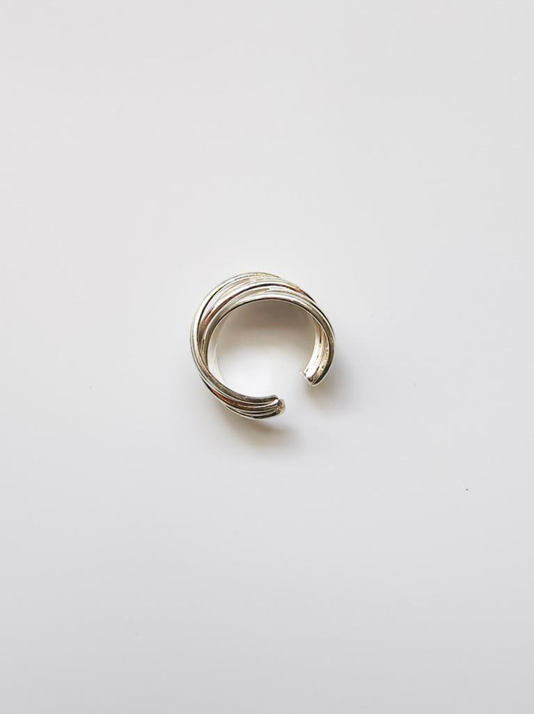 Sosoo Pleats Knot Open Ring