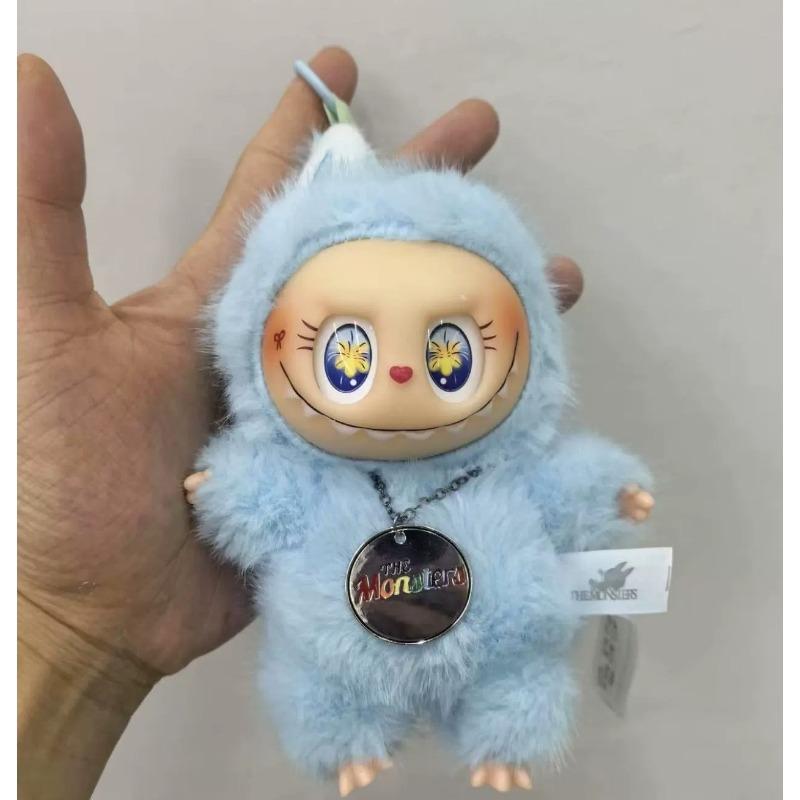

Высококачественная кукла-подвеска Zimomo Little Leader Labubu Change Baby Green Limited Edition из плюша и винила Labubu Doll в подарок синий