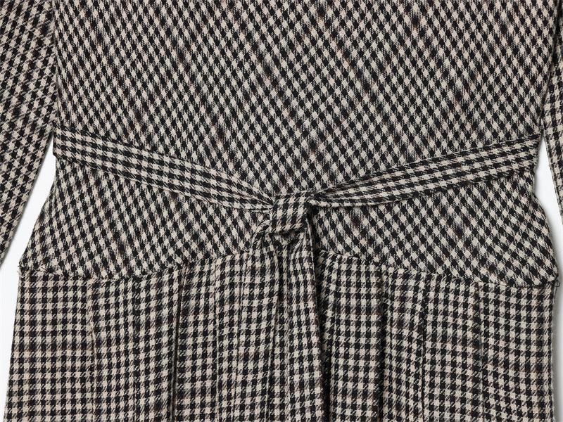 2025 Winter Retro Plaid Pleated Midi Dress