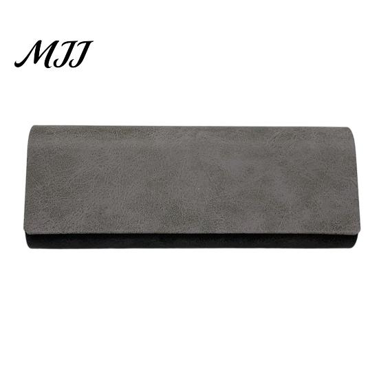 Durable Myopia Glass Case Vintage Magnetic Eyeglasses Case, Hard Shell Sunglasses Holder for Lightweight Eyewear Travel, Portable Anti Crush