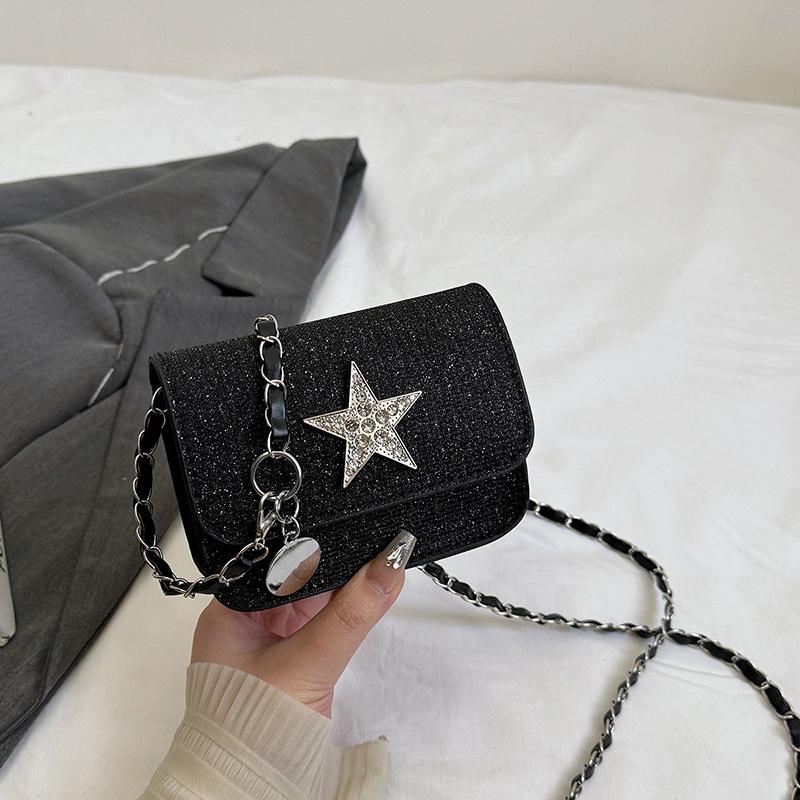 

Сумка Женская 2025 Лето Новая Звезда Яркий Бриллиант Ромбовидная Цепочка Сумка с Простой Текстурой На Плечо Кроссбоди Маленькая Квадратная Сумка чёрный