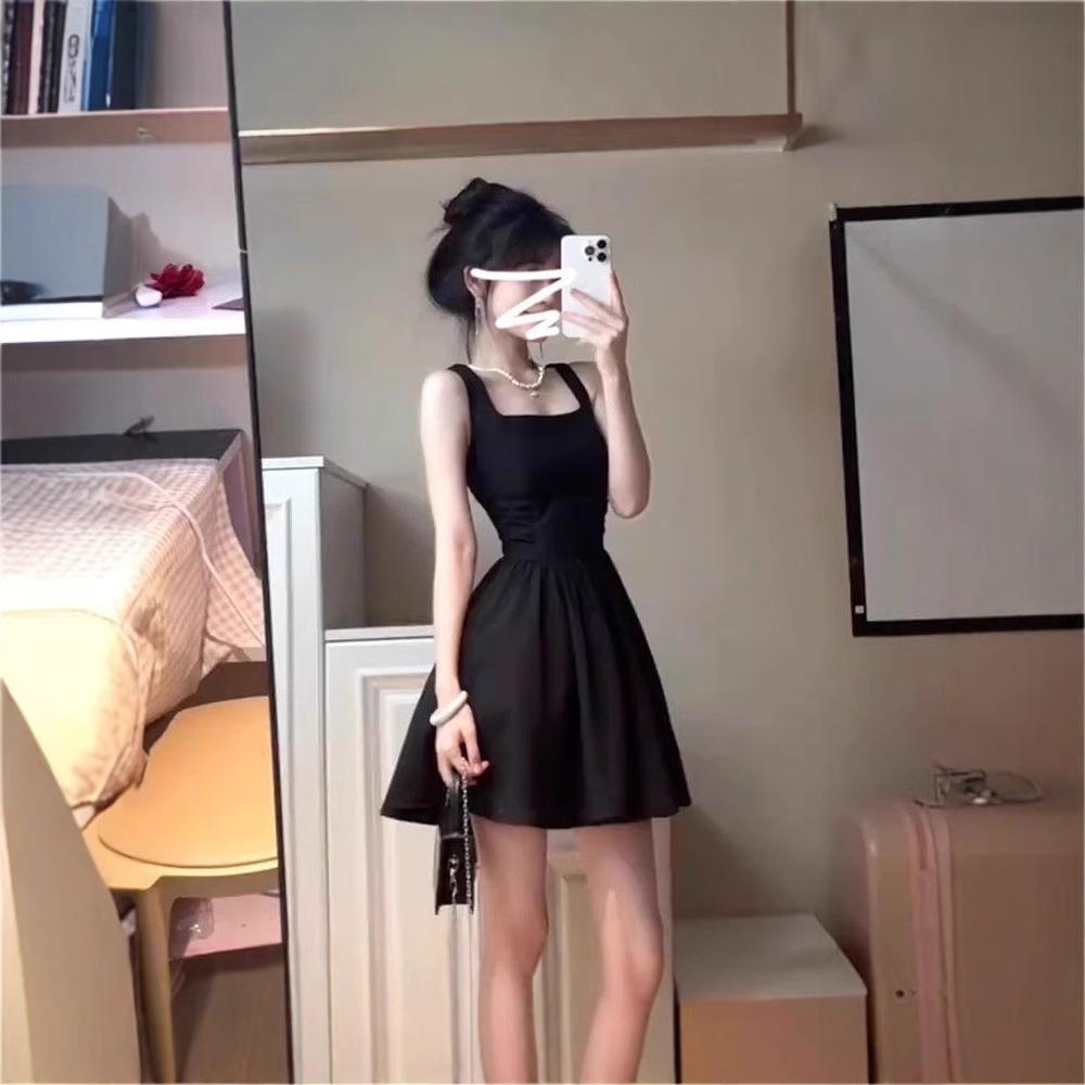 Women's 2025 French Hepburn Black Spaghetti Strap Dress - Slimming & Sexy Summer Style