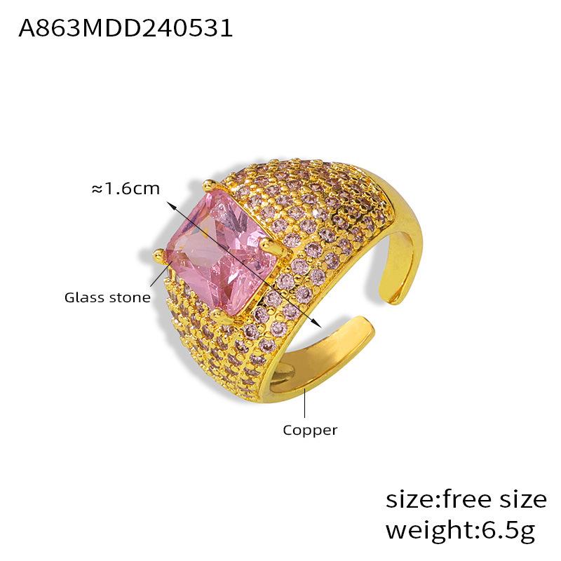 Luxurious British-Style Cluster Diamond Ring - Shiny, Elegant, and Versatile