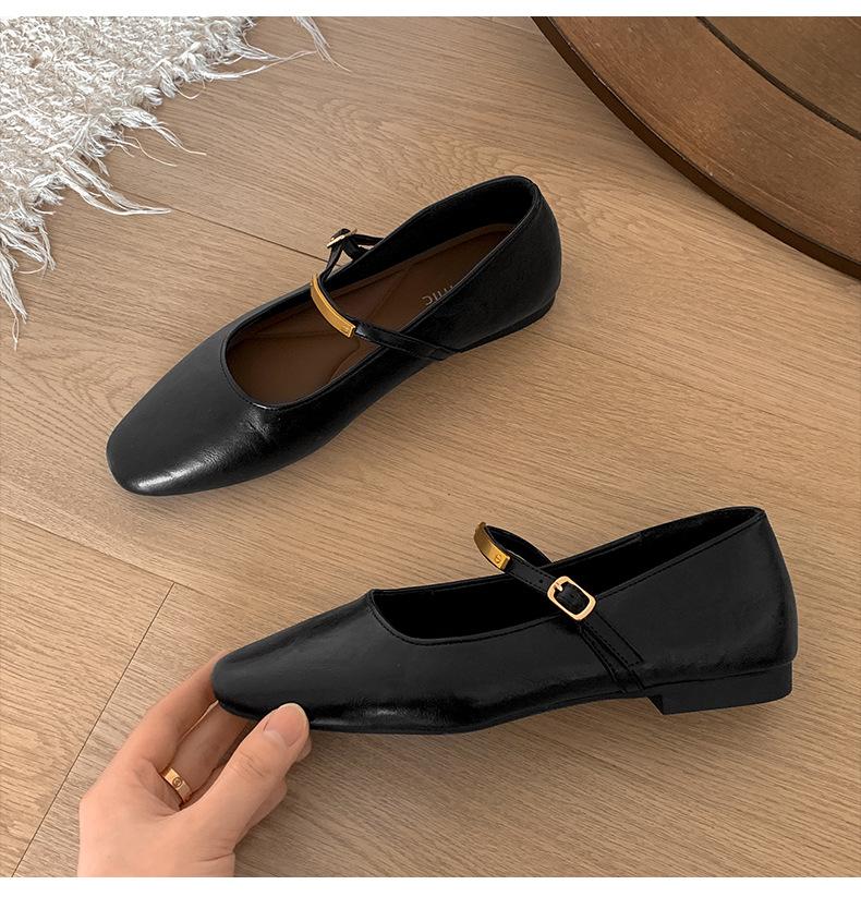 Fashion temperament retro shallow mouth flat bottom small leather shoes women's 2025 new spring and autumn French soft sole Mary Jane single shoes
