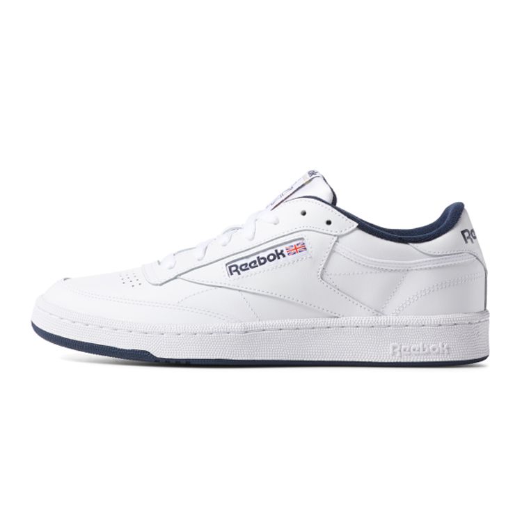 

Белые темно-синие кроссовки унисекс Reebok Club C 85 AR0457 36