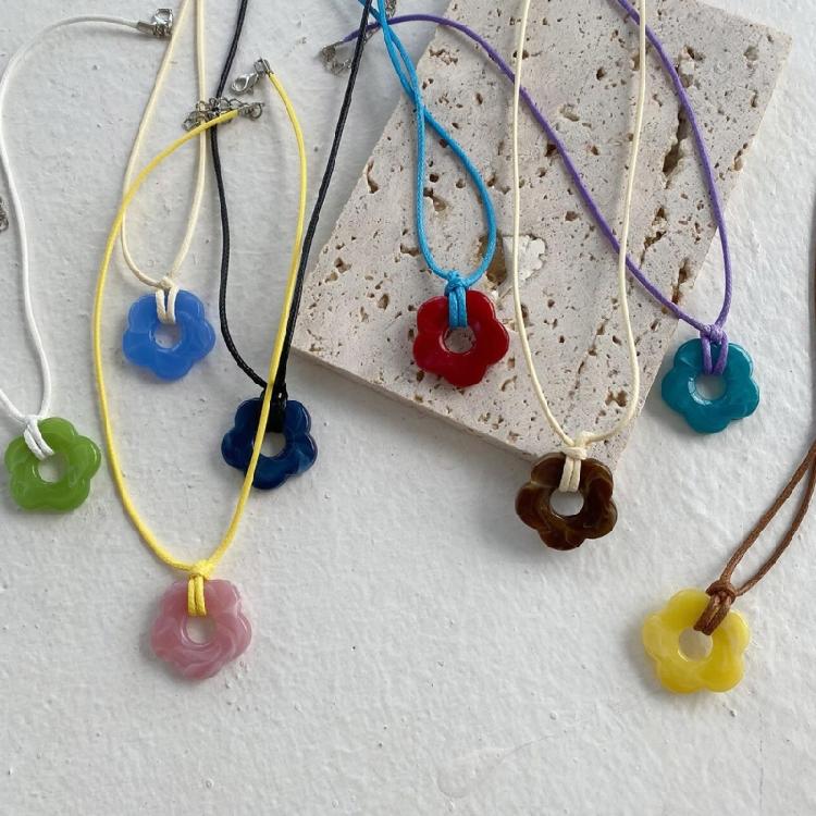 Ausgehöhlter Blumen-Choker Schöner Dopamin-Halschmuck für lässige und formelle Anlässe