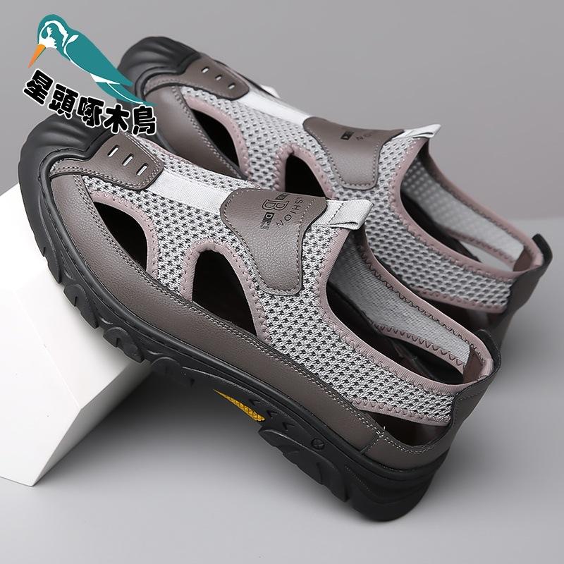 Woodpecker sandals men's 2025 summer new hollow breathable hole shoes dad wears soft sandals