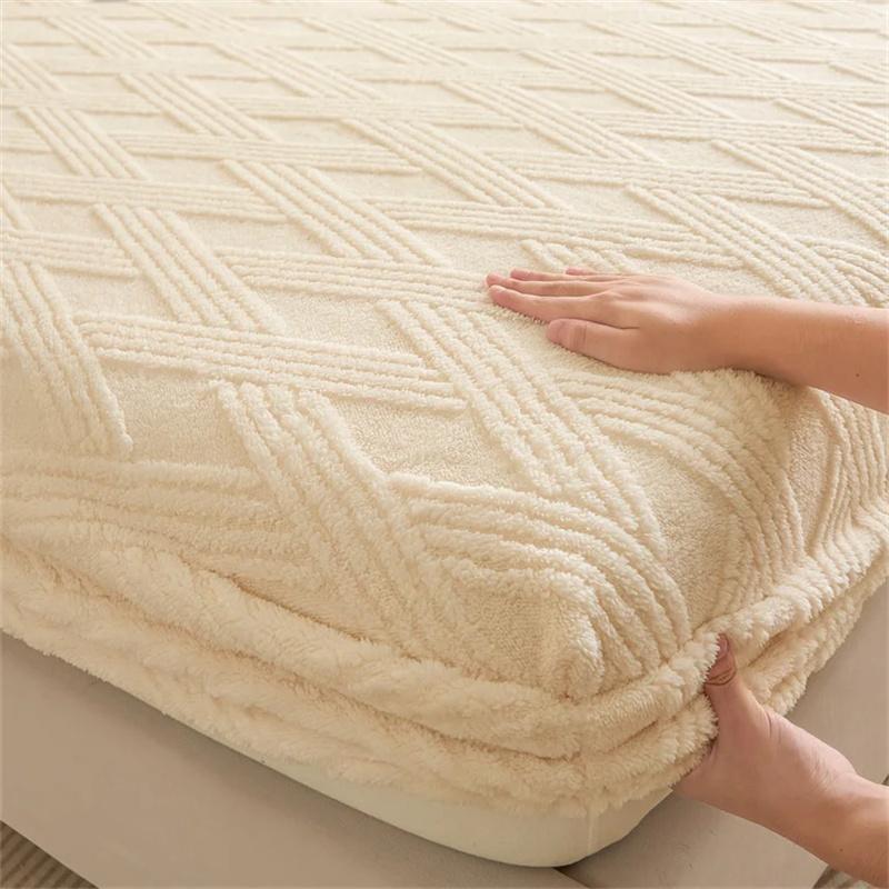 Winter Velvet Mattress Cover Thicken Warmth Bed Cover Bedsheet Bed Linen Soft Plush Warm Fitted Sheet Winter Velvet Bedcloth