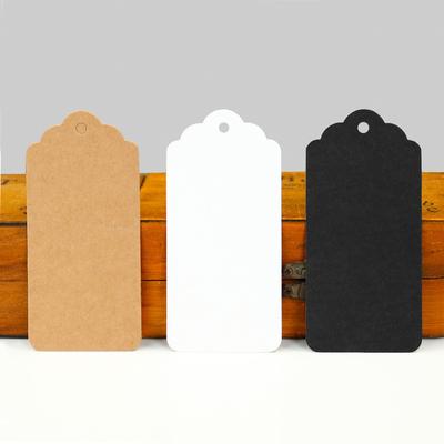 100 Stück Anhänger aus Kraftpapier mit Schnüren, mit Liebe handgefertigt, Hängeanhänger, Kleidungsanhänger für Süßigkeiten/Geschenke/Kekse, Displayverpackung, Etikettenkarte