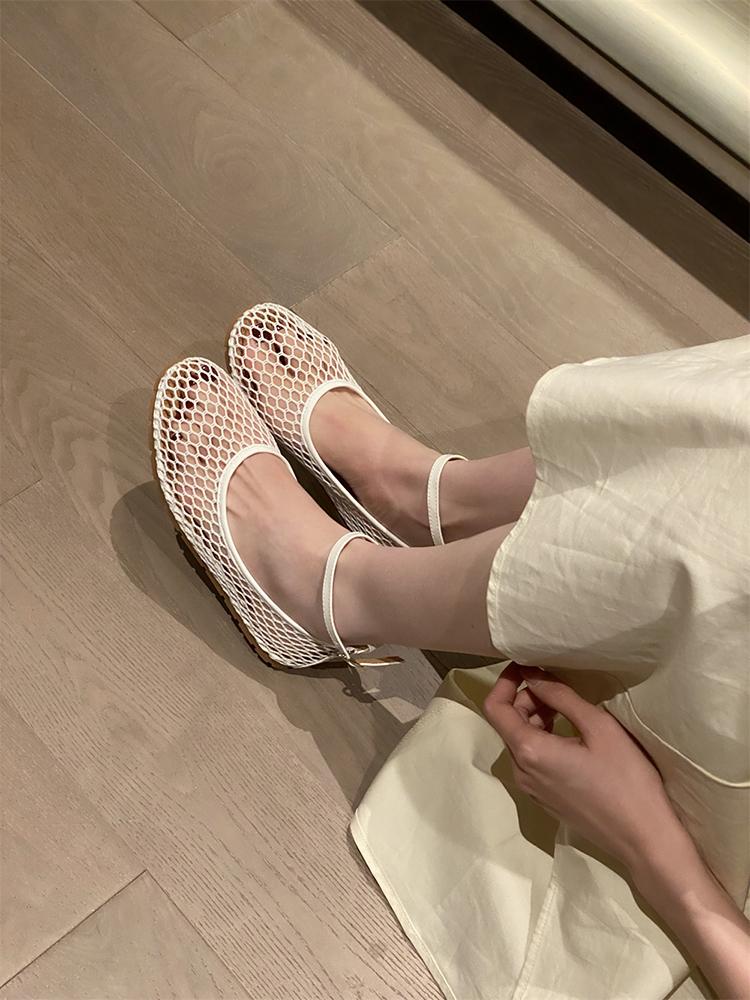 

Fashion Mesh Breathable French Fairy Style Single Shoes Women 2025 New Summer Round Head Shallow Mouth Ankle Strap Flat With Skirt Tide 40