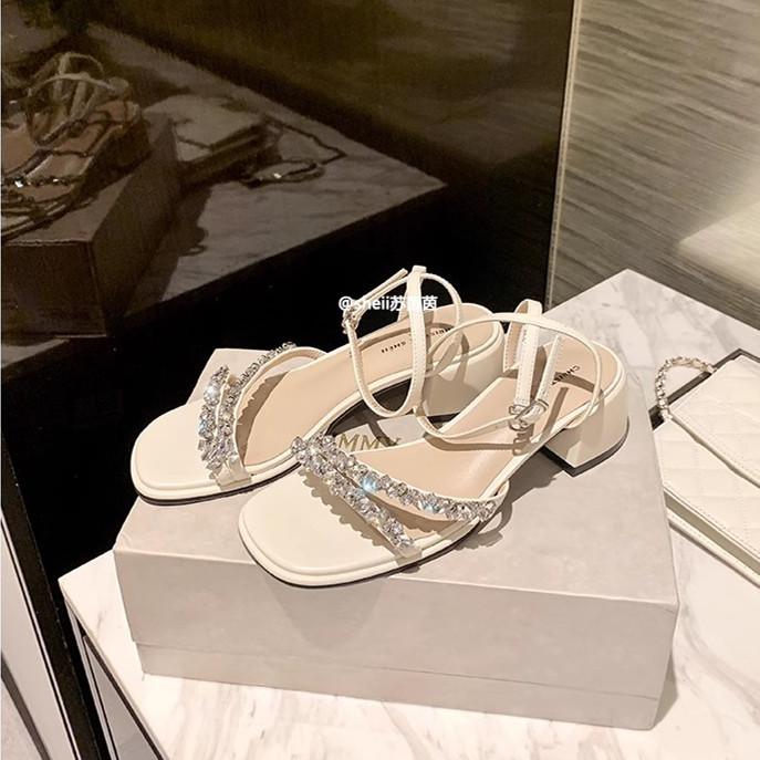 

Su Yinyin has the same style, Rock Sugar Fairy~ French rhinestone with open-toed thick high-heeled sandals for women s new summer models 34