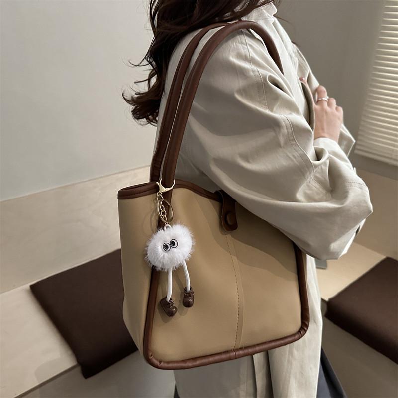 Street Style Tote Bag With Pu Material For Daily Commute And Casual Outfits