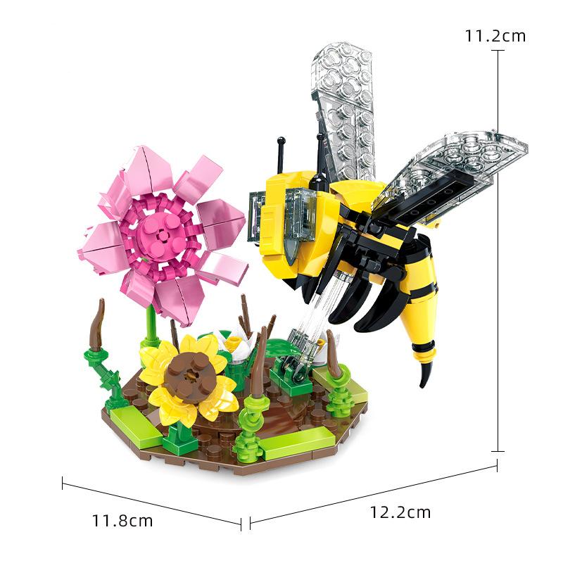 Cute Animals The Insect Collection Butterfly Mantis Bee Snail Building Blocks Kit Girl Bricks Model Kids Toy Children