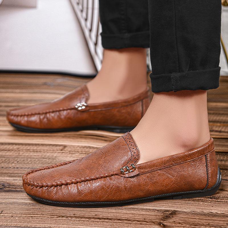 Summer Lightweight Loafers Shoes For Men Male Boat Shoes 2025 Leather Man Moccasins Mens Driving Shoes Casual Shoe Slip On Flats