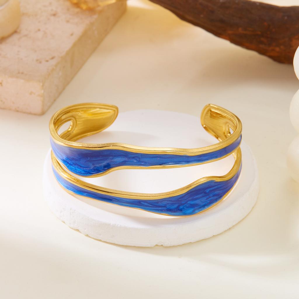 Vintage White Enamel Stainless Steel Open Bracelet for Women Simple Metal Irregular Shape Geometric Bracelet No Fading Jewelry