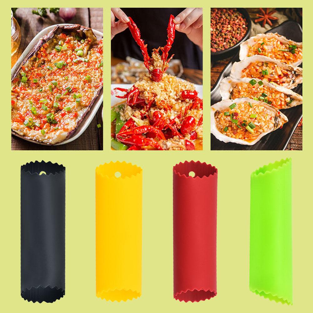 Silikon-Knoblauchschäler-Röhre 13x3cm Einfach zu schälen Küchenwerkzeug Hitzebeständig Rutschfester Griff Rot Grün Langlebiges Gadget mit Bürste