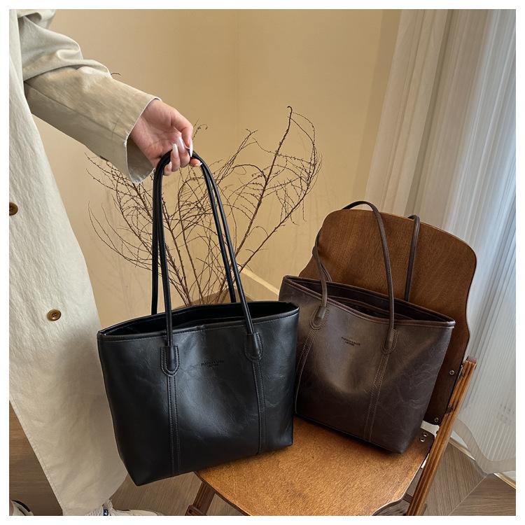 Retro Tote Bag for Women Minimalist Fashion Large Capacity Shoulder Armpit Bag Casual Commuter Handbag CLE