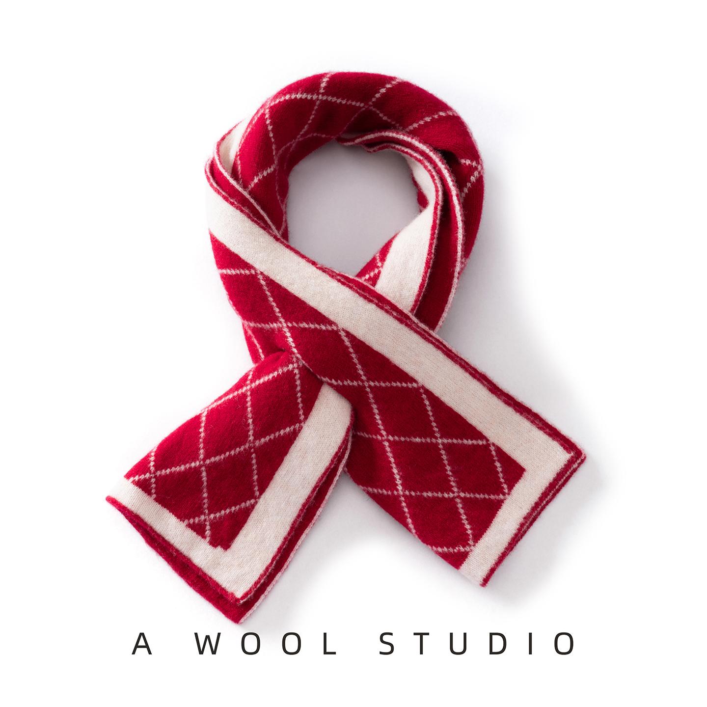 

Women 100% Pure Wool Two-Tone Perforated Scarf Knit Winter Warm Soft Stylish Versatile Breathable Cold Weather Accessory червоний